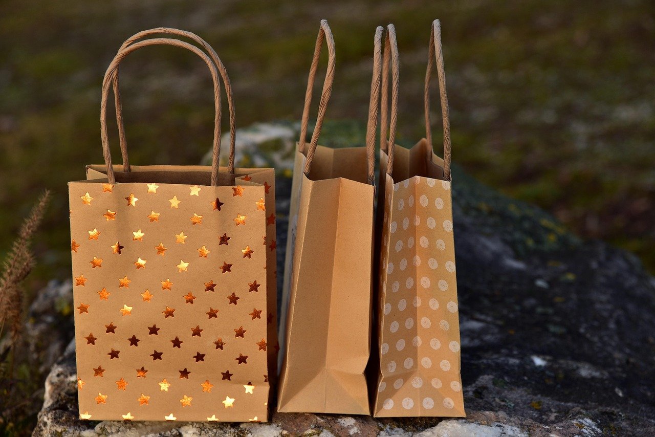 bag, paper bag, purchasing, shopping bag, empty, lie, close up, packaging, to buy, paper bag, paper bag, paper bag, paper bag, paper bag, shopping bag, shopping bag, shopping bag, shopping bag